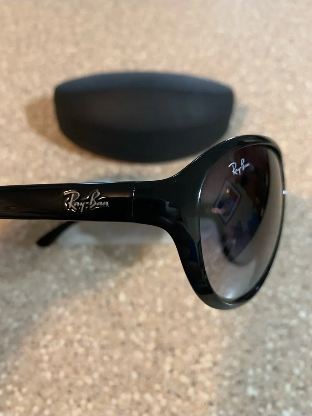 Ray-Ban classic ray